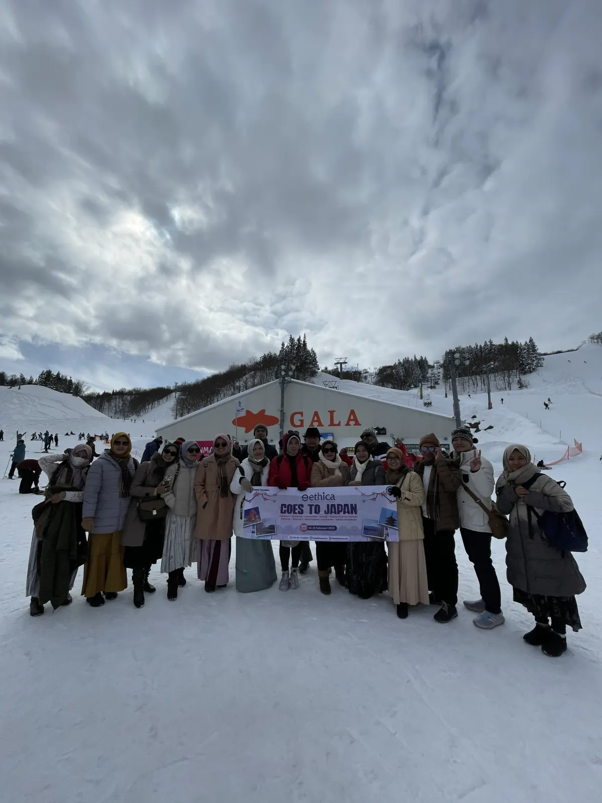 Galeri Japan Snow Trails