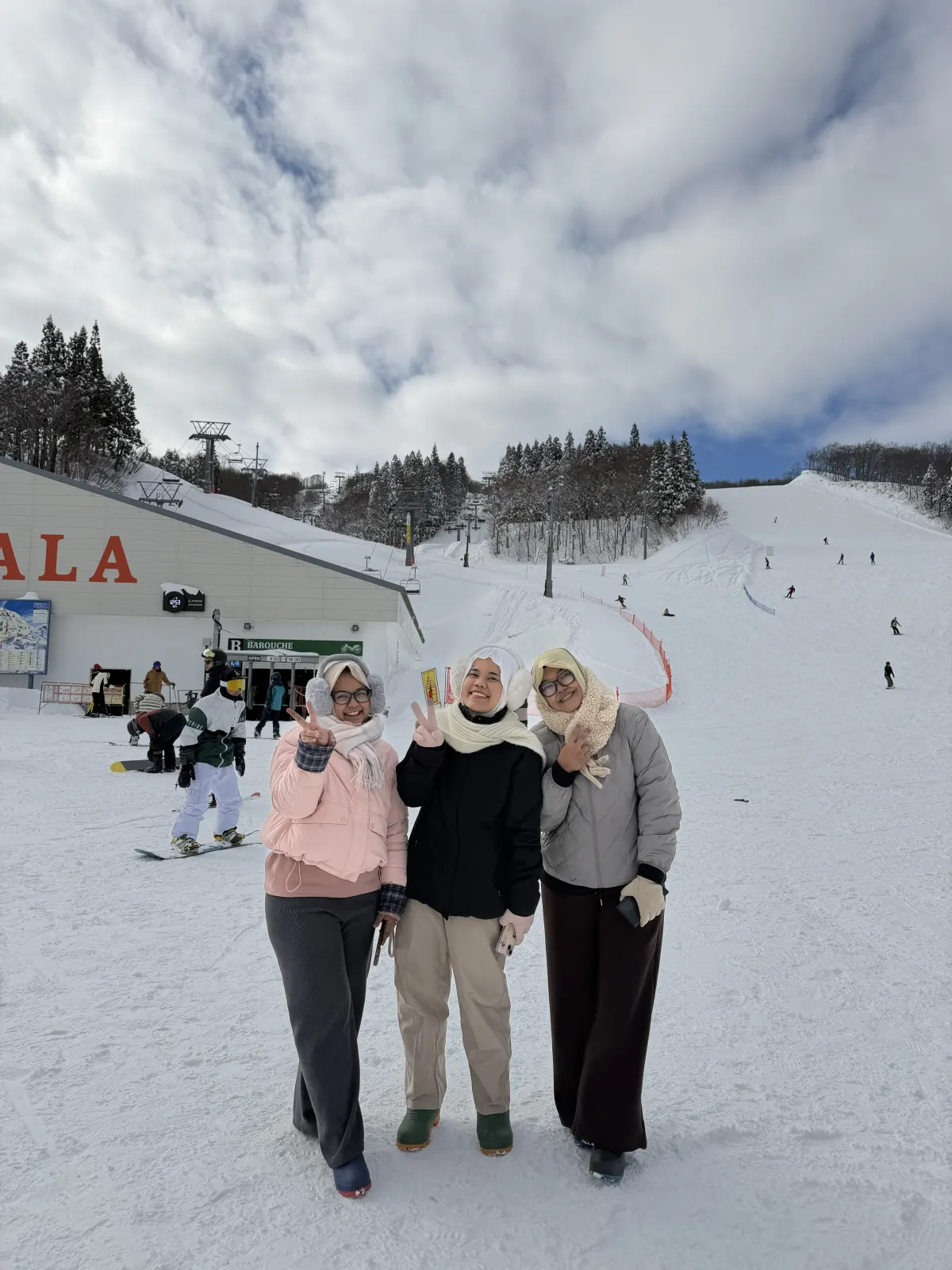Galeri Japan Winter Radiance